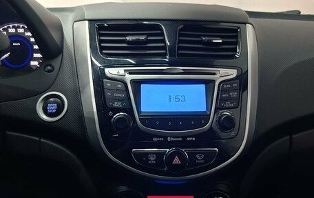 Hyundai Solaris II рестайлинг, 2011 год, 750 000 рублей, 13 фотография