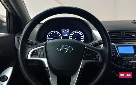 Hyundai Solaris II рестайлинг, 2011 год, 750 000 рублей, 11 фотография