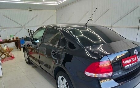 Volkswagen Polo VI (EU Market), 2011 год, 700 000 рублей, 4 фотография