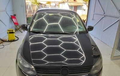 Volkswagen Polo VI (EU Market), 2011 год, 700 000 рублей, 1 фотография