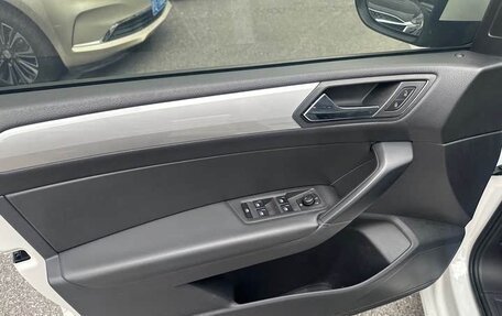Volkswagen Touran III, 2018 год, 1 410 777 рублей, 15 фотография