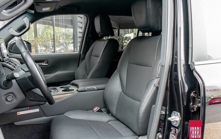 Toyota Land Cruiser, 2021 год, 10 100 000 рублей, 20 фотография