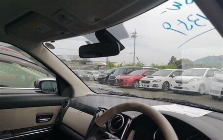 Mazda Verisa, 2011 год, 899 900 рублей, 12 фотография