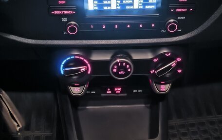 KIA Rio IV, 2017 год, 1 200 000 рублей, 10 фотография