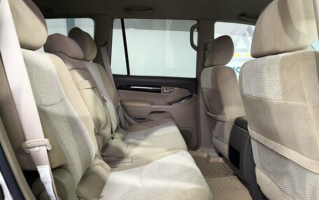 Toyota Land Cruiser Prado 120 рестайлинг, 2008 год, 2 999 000 рублей, 12 фотография