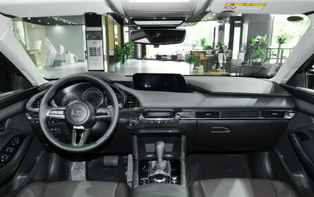 Mazda 3, 2023 год, 2 350 000 рублей, 6 фотография