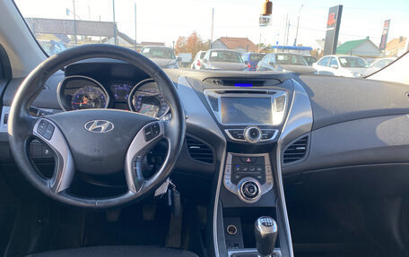 Hyundai Elantra V, 2013 год, 890 000 рублей, 3 фотография