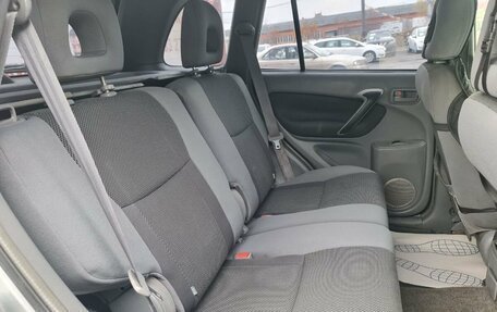 Toyota RAV4, 2003 год, 795 000 рублей, 8 фотография