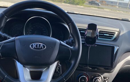 KIA Rio III рестайлинг, 2013 год, 690 000 рублей, 5 фотография