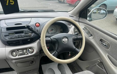Nissan Tino, 2001 год, 419 000 рублей, 16 фотография