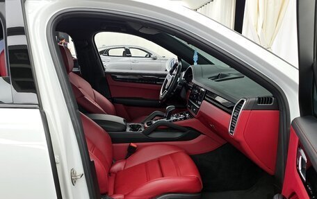Porsche Cayenne III, 2022 год, 7 440 434 рублей, 21 фотография