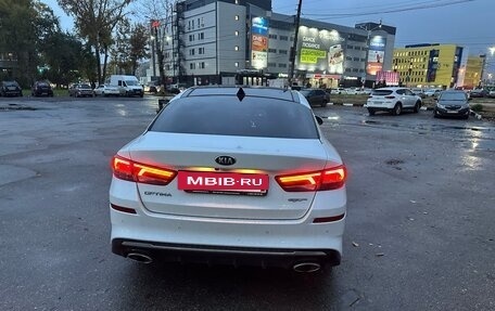 KIA Optima IV, 2018 год, 2 000 000 рублей, 4 фотография