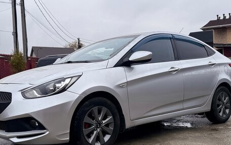Hyundai Solaris II рестайлинг, 2012 год, 840 000 рублей, 2 фотография