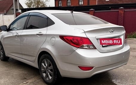 Hyundai Solaris II рестайлинг, 2012 год, 840 000 рублей, 6 фотография