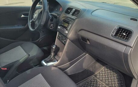 Volkswagen Polo VI (EU Market), 2012 год, 590 000 рублей, 6 фотография