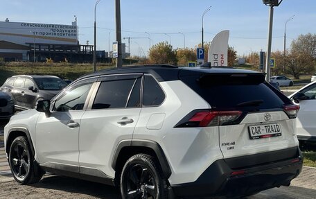 Toyota RAV4, 2020 год, 2 250 000 рублей, 7 фотография