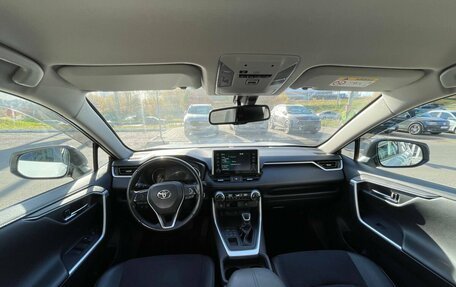 Toyota RAV4, 2020 год, 2 250 000 рублей, 21 фотография