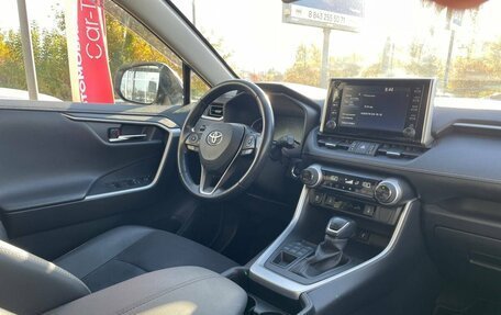 Toyota RAV4, 2020 год, 2 250 000 рублей, 22 фотография