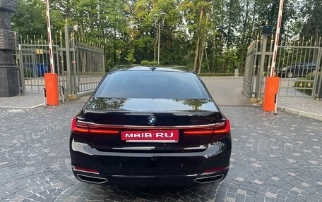 BMW 7 серия, 2019 год, 5 200 000 рублей, 28 фотография