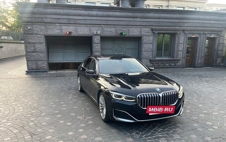 BMW 7 серия, 2019 год, 5 200 000 рублей, 33 фотография