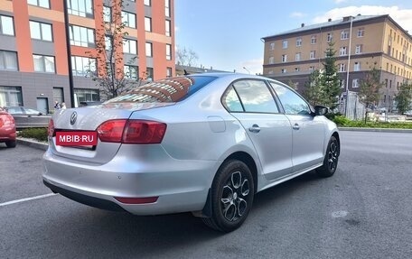 Volkswagen Jetta VI, 2013 год, 540 000 рублей, 2 фотография