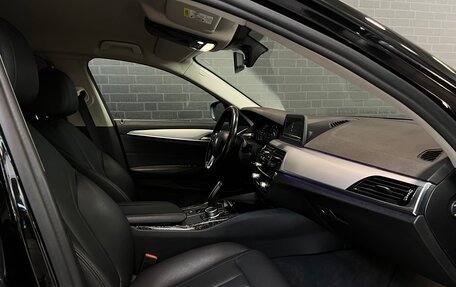 BMW 5 серия, 2018 год, 2 420 000 рублей, 17 фотография
