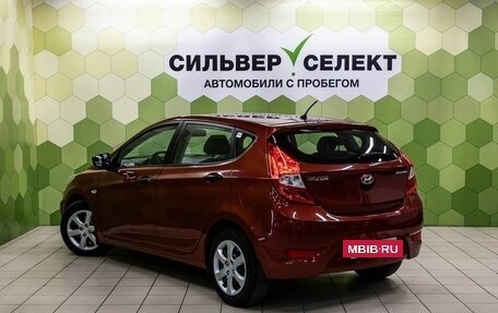 Hyundai Solaris II рестайлинг, 2013 год, 800 000 рублей, 6 фотография
