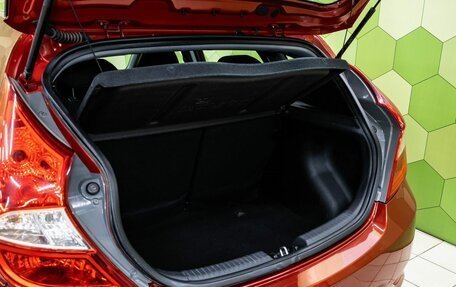 Hyundai Solaris II рестайлинг, 2013 год, 800 000 рублей, 26 фотография