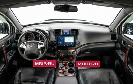 Toyota Highlander III, 2011 год, 1 800 000 рублей, 9 фотография