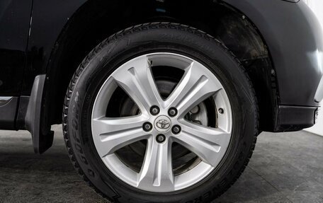 Toyota Highlander III, 2011 год, 1 800 000 рублей, 21 фотография