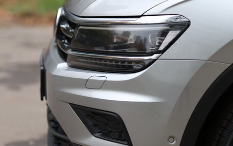 Volkswagen Tiguan II, 2018 год, 2 590 000 рублей, 13 фотография