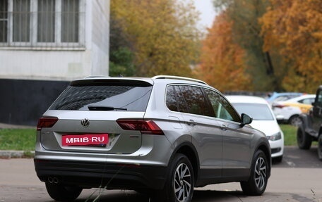 Volkswagen Tiguan II, 2018 год, 2 590 000 рублей, 6 фотография