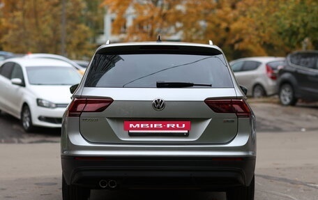 Volkswagen Tiguan II, 2018 год, 2 590 000 рублей, 7 фотография
