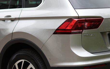 Volkswagen Tiguan II, 2018 год, 2 590 000 рублей, 18 фотография