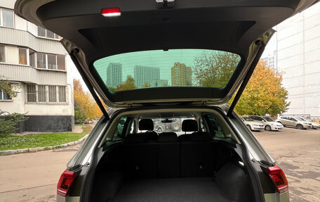 Volkswagen Tiguan II, 2018 год, 2 590 000 рублей, 32 фотография