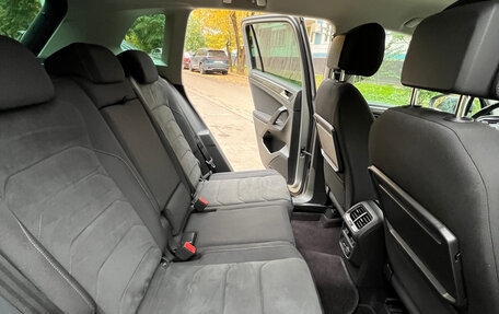 Volkswagen Tiguan II, 2018 год, 2 590 000 рублей, 37 фотография