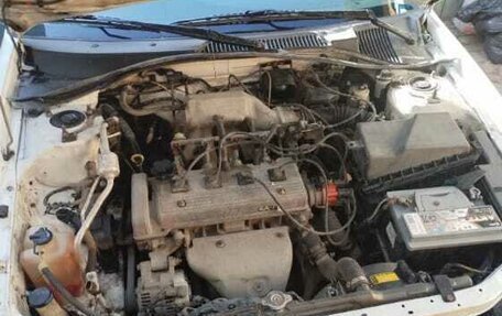 Toyota Avensis III рестайлинг, 1998 год, 225 000 рублей, 8 фотография