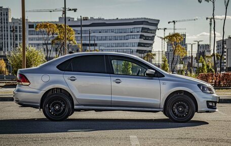 Volkswagen Polo VI (EU Market), 2018 год, 779 000 рублей, 2 фотография