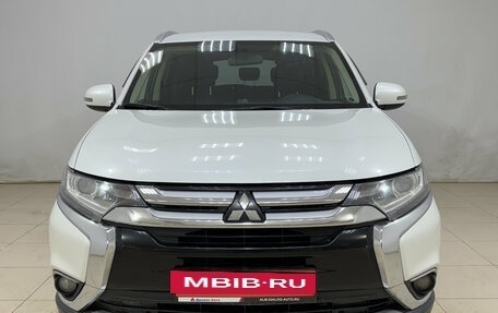 Mitsubishi Outlander III рестайлинг 3, 2015 год, 1 700 000 рублей, 2 фотография