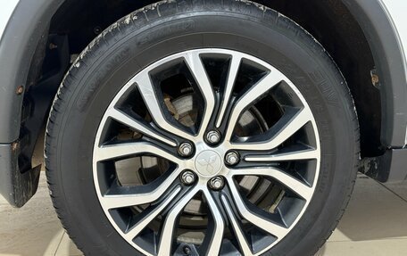 Mitsubishi Outlander III рестайлинг 3, 2015 год, 1 700 000 рублей, 7 фотография