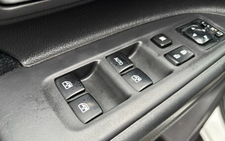 Mitsubishi Outlander III рестайлинг 3, 2015 год, 1 700 000 рублей, 24 фотография