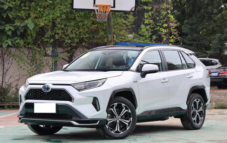 Toyota RAV4, 2022 год, 2 780 000 рублей, 1 фотография