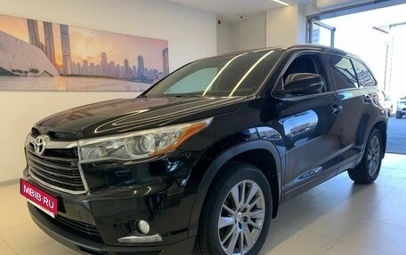 Toyota Highlander III, 2014 год, 2 850 000 рублей, 1 фотография