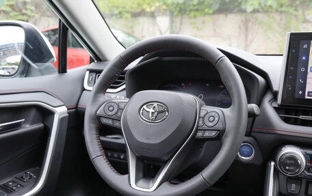 Toyota RAV4, 2022 год, 2 780 000 рублей, 13 фотография