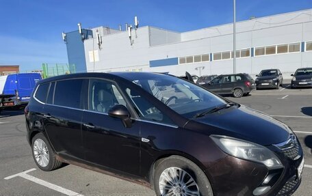 Opel Zafira C рестайлинг, 2013 год, 1 150 000 рублей, 3 фотография