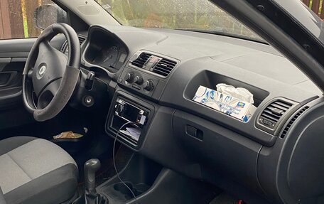 Skoda Fabia II, 2009 год, 450 000 рублей, 6 фотография