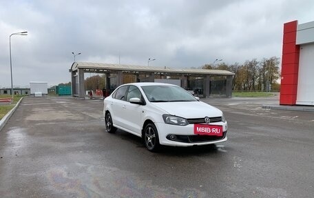 Volkswagen Polo VI (EU Market), 2012 год, 650 000 рублей, 2 фотография