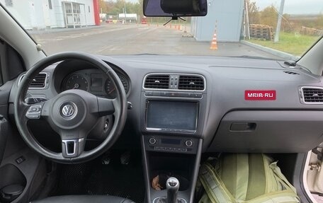 Volkswagen Polo VI (EU Market), 2012 год, 650 000 рублей, 5 фотография