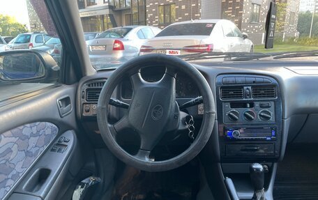 Toyota Avensis III рестайлинг, 1998 год, 333 000 рублей, 10 фотография