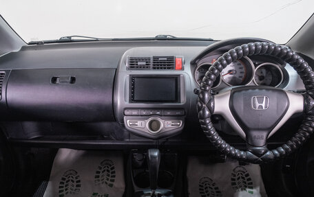 Honda Fit III, 2005 год, 399 000 рублей, 10 фотография